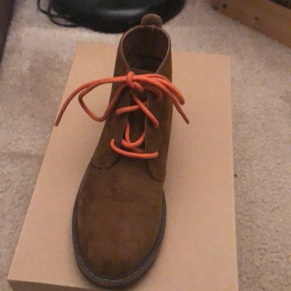 Boots - Picture 2 of 3
